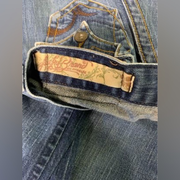 Women’s size 25/0R Lucky Brand low-rise flare jeans - Picture 5 of 7